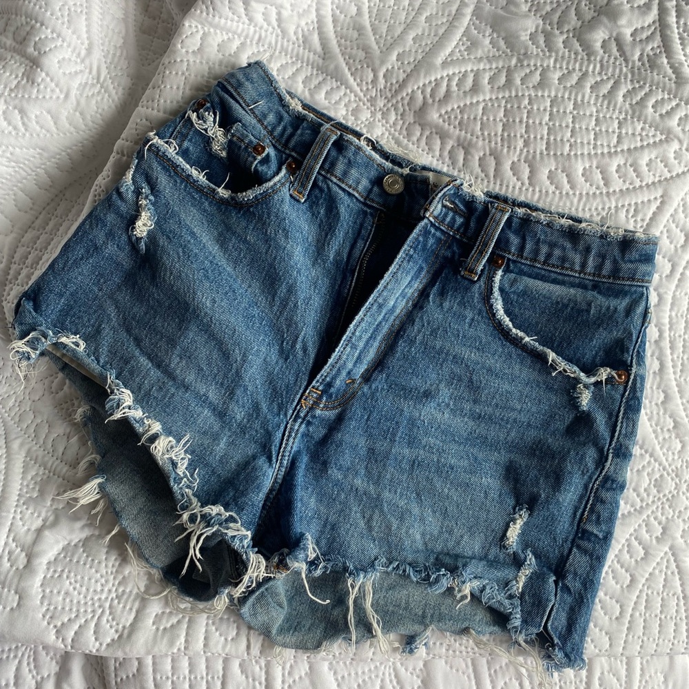 ABERCROMBIE JEAN SHORTS - Picture 4 of 4